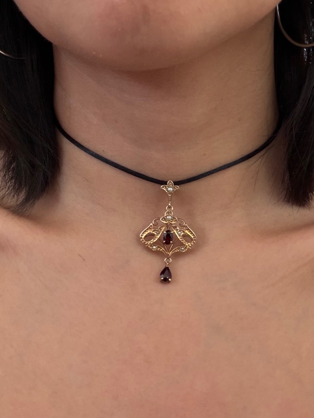 Vintage 9ct Solid Yellow Gold One of a Kind Garnet & Pearl Drop Lavalier Pendant